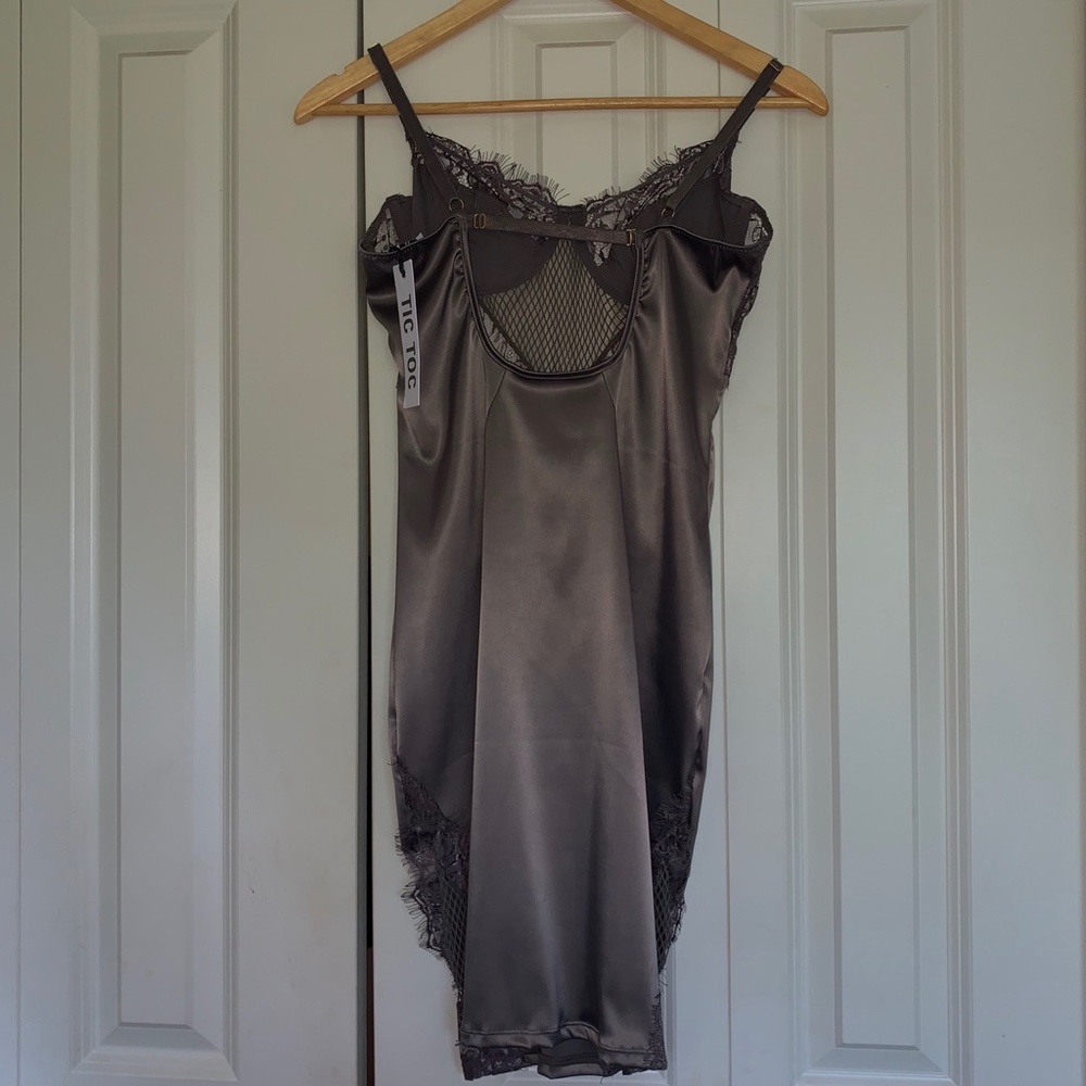BODYCON GRAY LACE SATIN DRESS - Picture 2 of 4